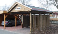 Spitzdach-Carport